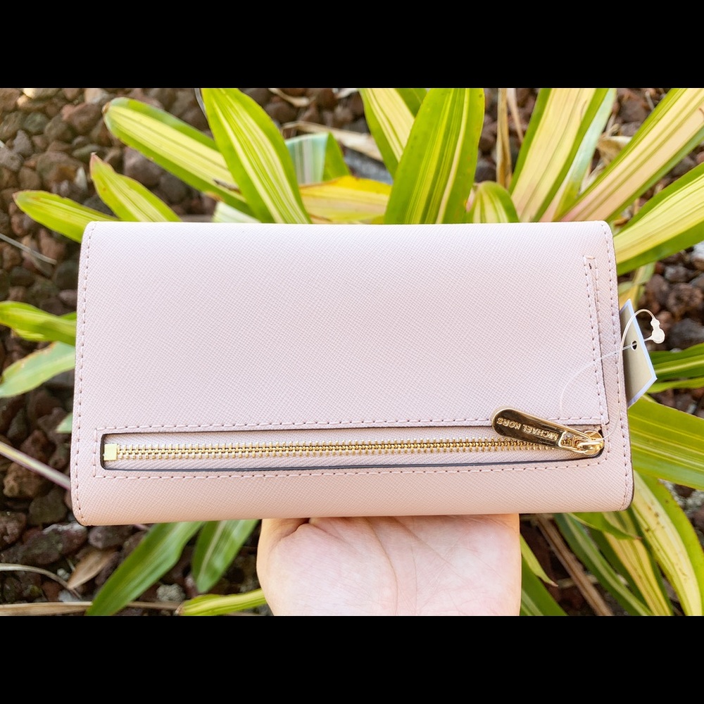 Gaby’sBags-NWT Michael Kors Tote&Wallet SET - Picture 4 of 6